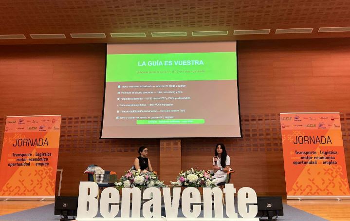 Aula empresa Jornada en Centro de Negocios mesa 3