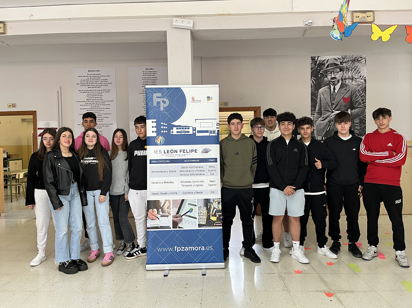 JPA Alumnos de 4 ESO nos visitan